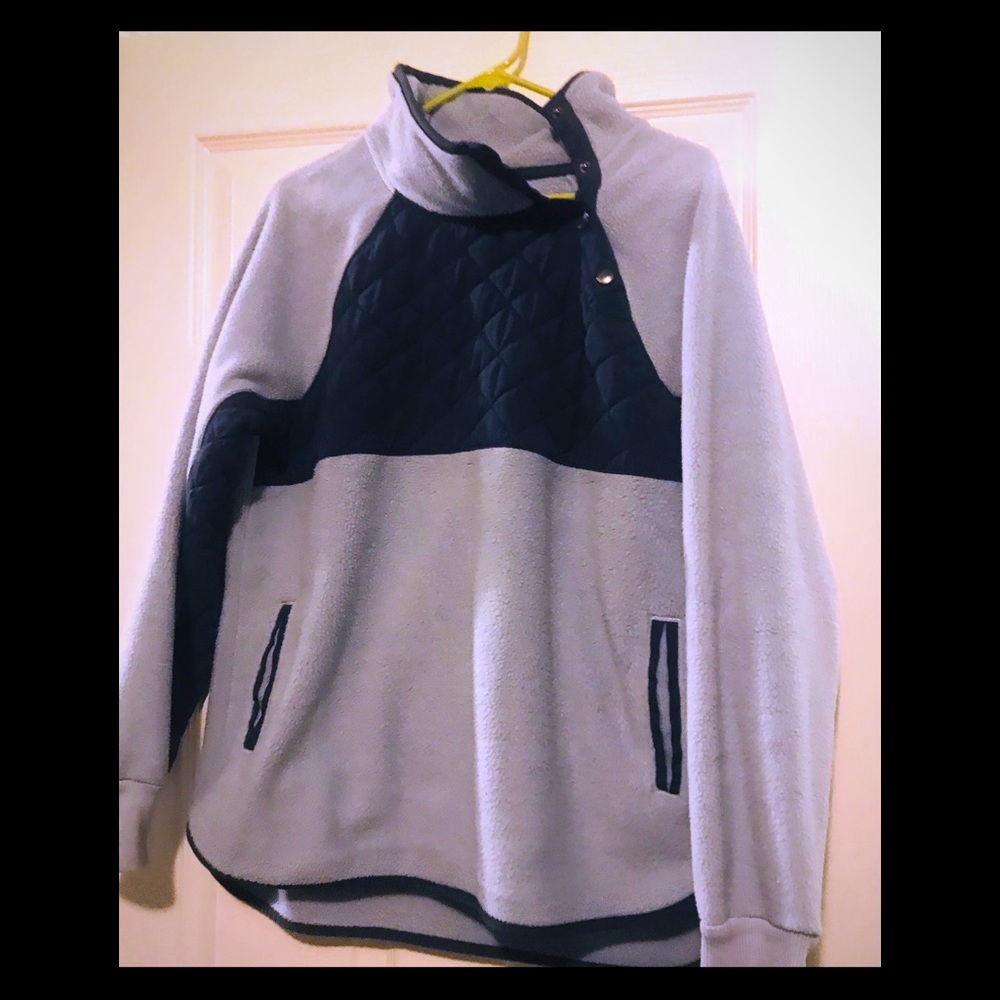 Abercrombie and Fitch Asymmetrical Snap Fleece